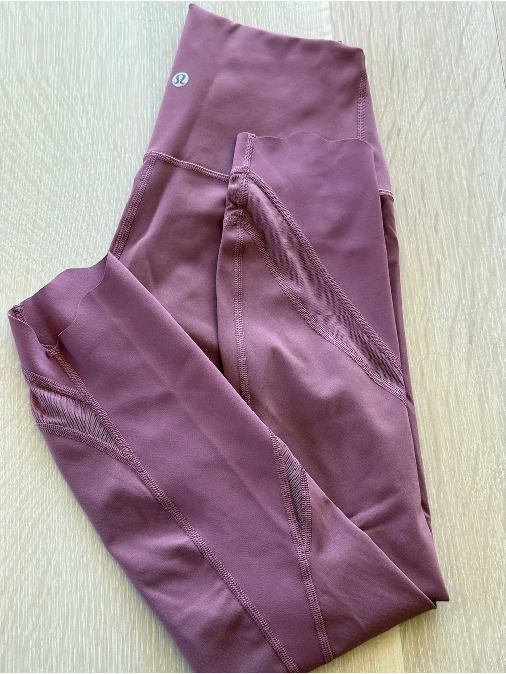 Lululemon Wunder Under Crop II Hi-Rise Scallop 24” Leggings, Plum Size 6